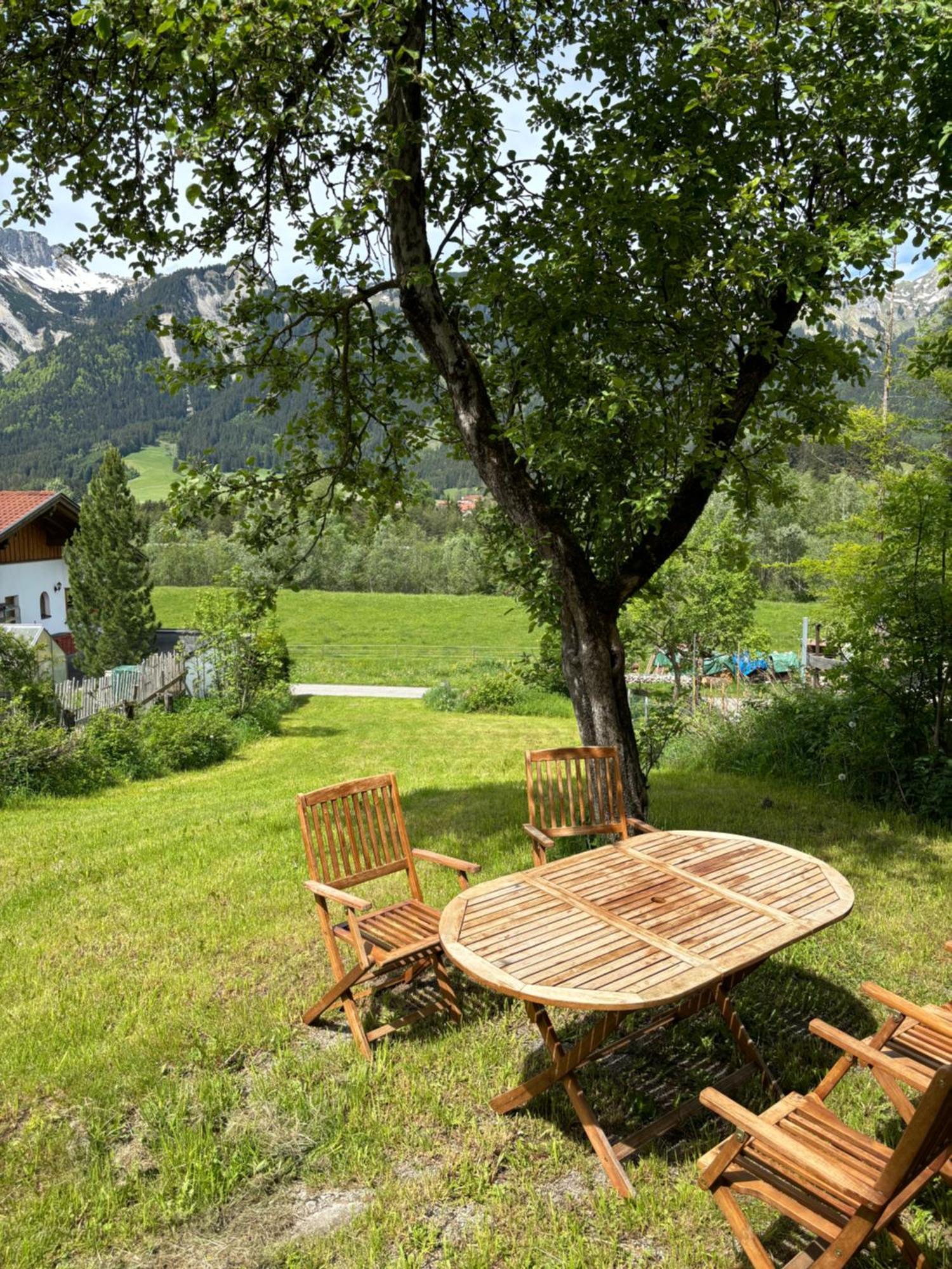 Apartmenthaus Ehrenberg Ehenbichl Exterior foto